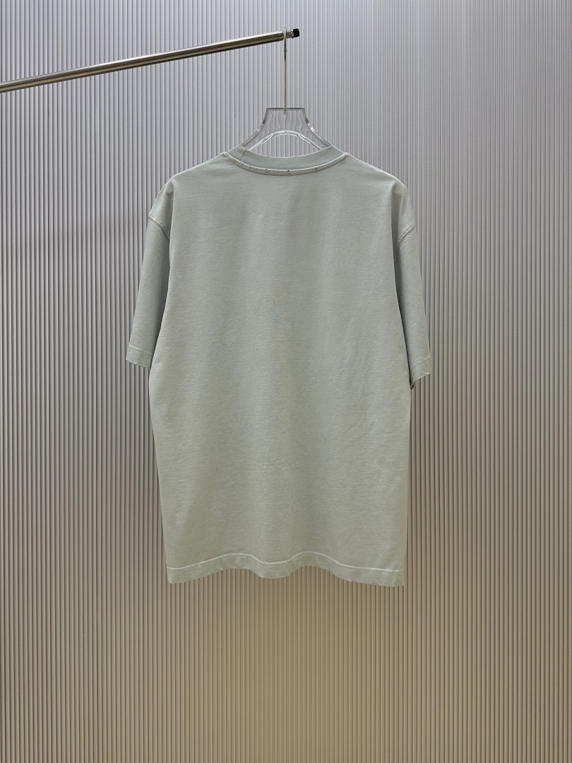 Ba1en*iaga Clothes