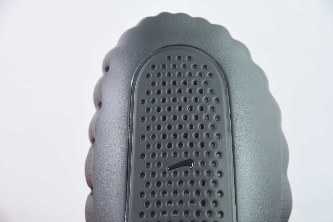 Nike Mind 001 