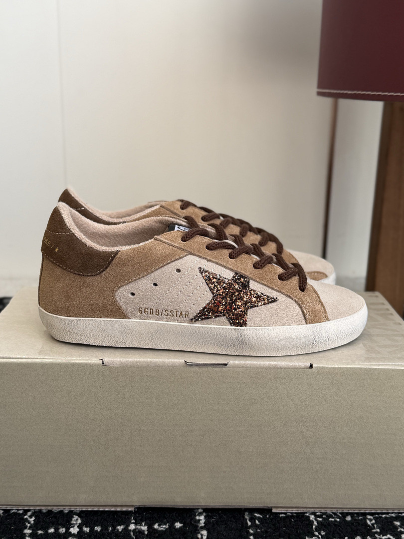 GGDB SNEAKER