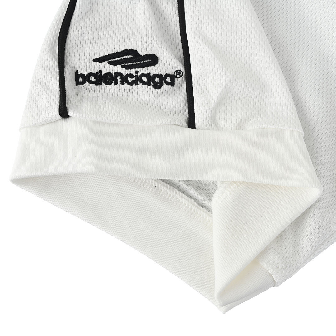 Ba1en*iaga Clothes