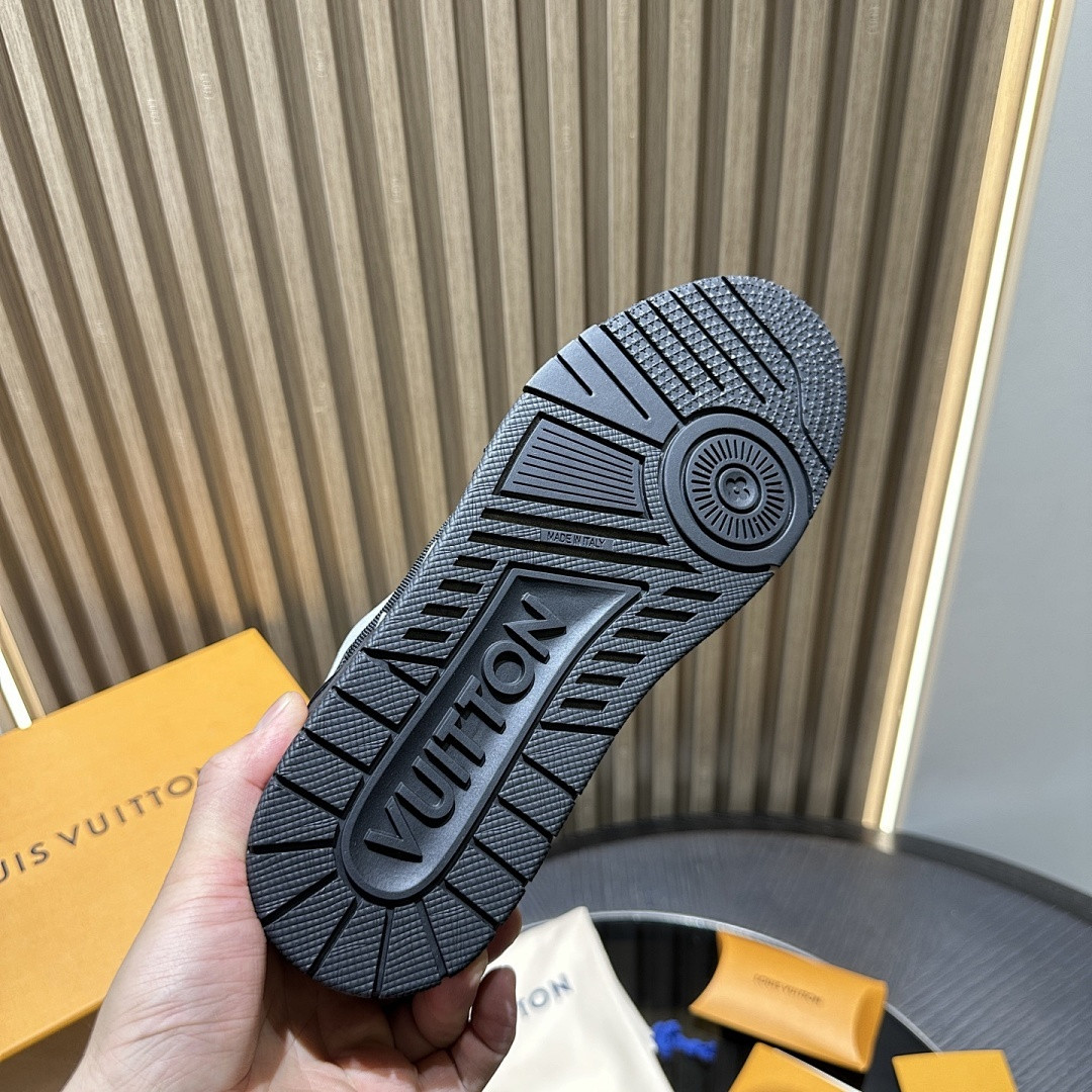 LVT SNEAKERS