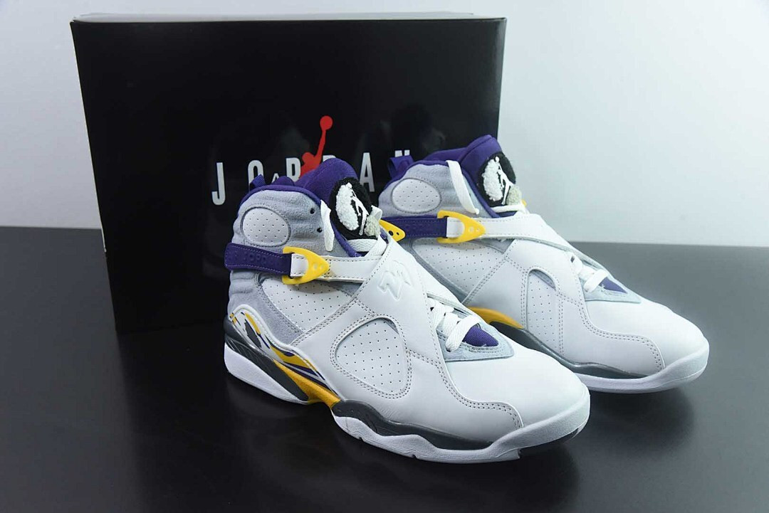 Air Jordan 8 Retro 