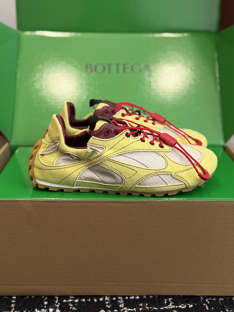 B0tt*ga Ven*ta Orbit Sneaker