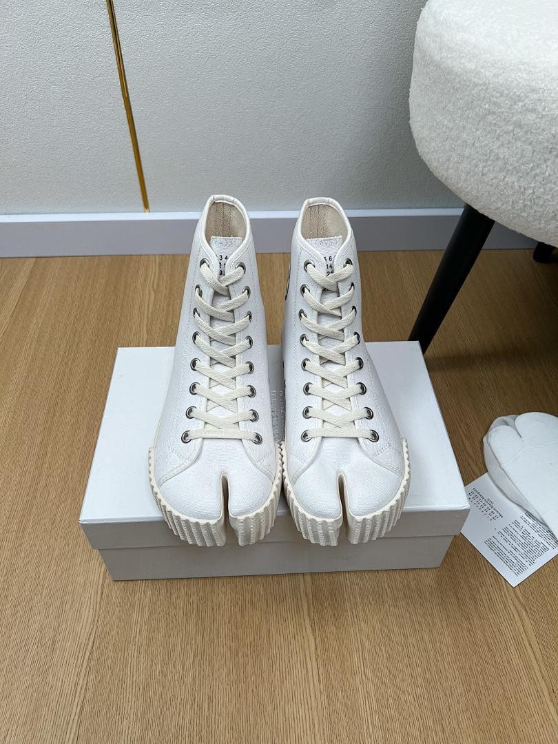 Ma1s0n Marg*e1a SNEAKER