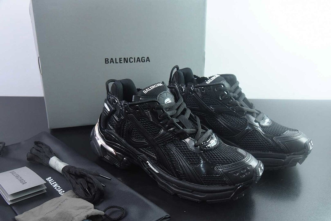 Ba1en*iaga Runner Sneaker LED