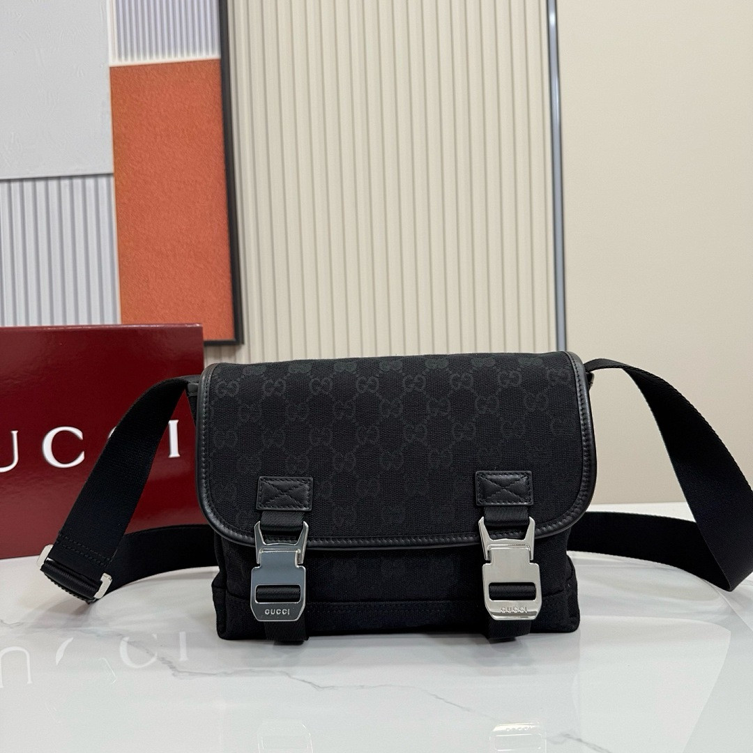 Gvc*1 BAG
