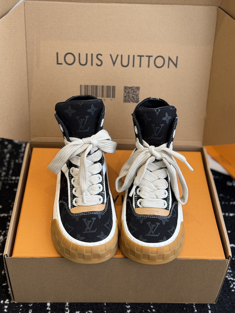 LVT SNEAKERS