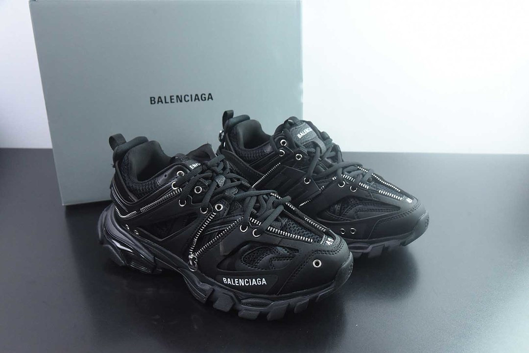 BC TRACK SNEAKER