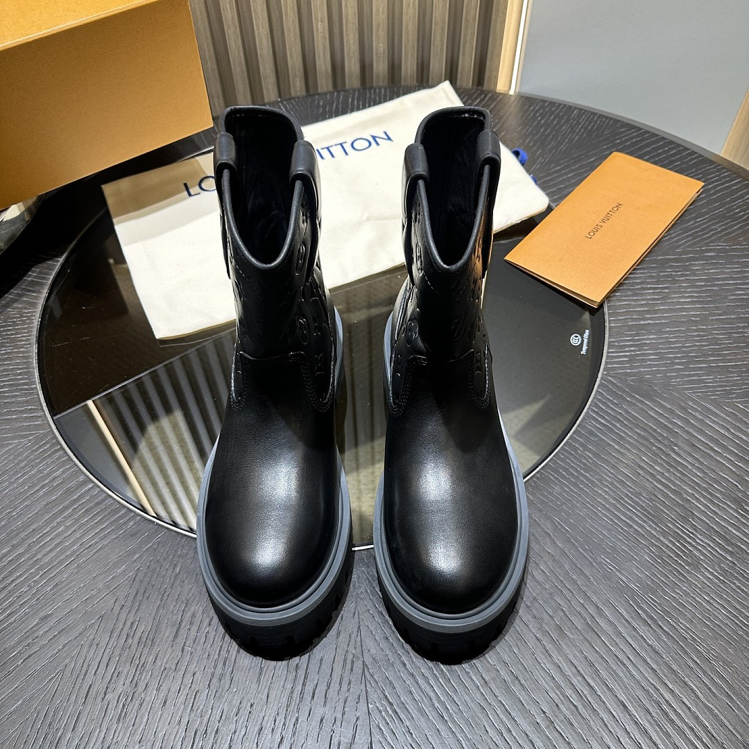 LVT BOOTS