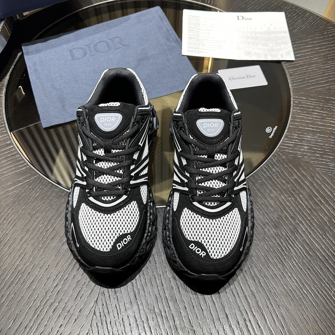 DIO* SNEAKER