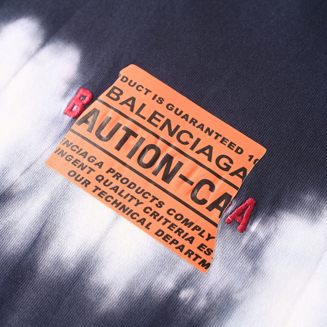 Ba1en*iaga Clothes