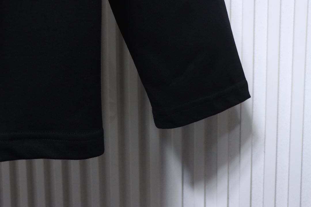 Ba1en*iaga Clothes