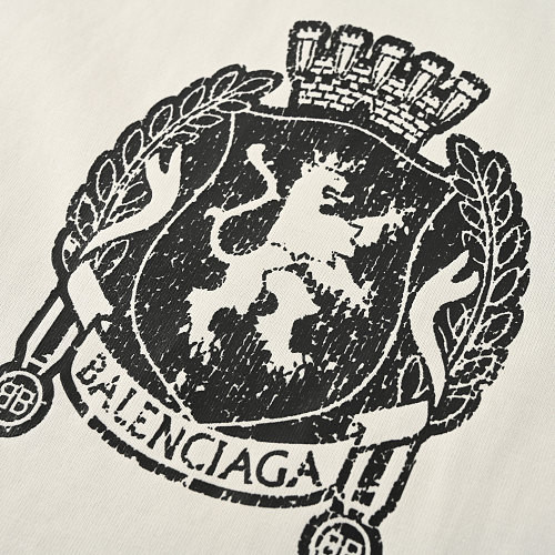 Ba1en*iaga Clothes